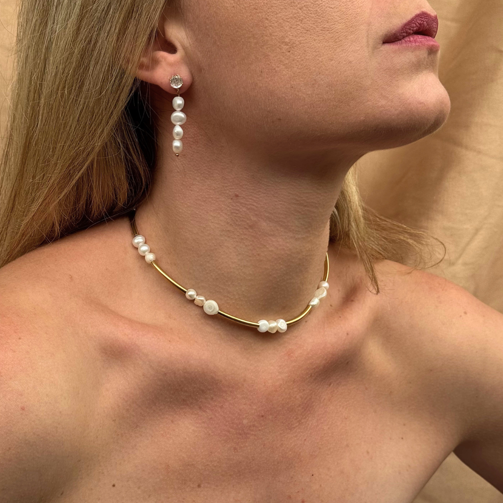 Το Αδέσμευτο Κολιέ