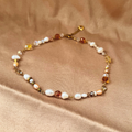 Calypso necklace with pearls, hematite and crystals – Feminine Creatures
