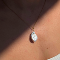 Daydream necklace with single freshwater pearl – Feminine Creatures