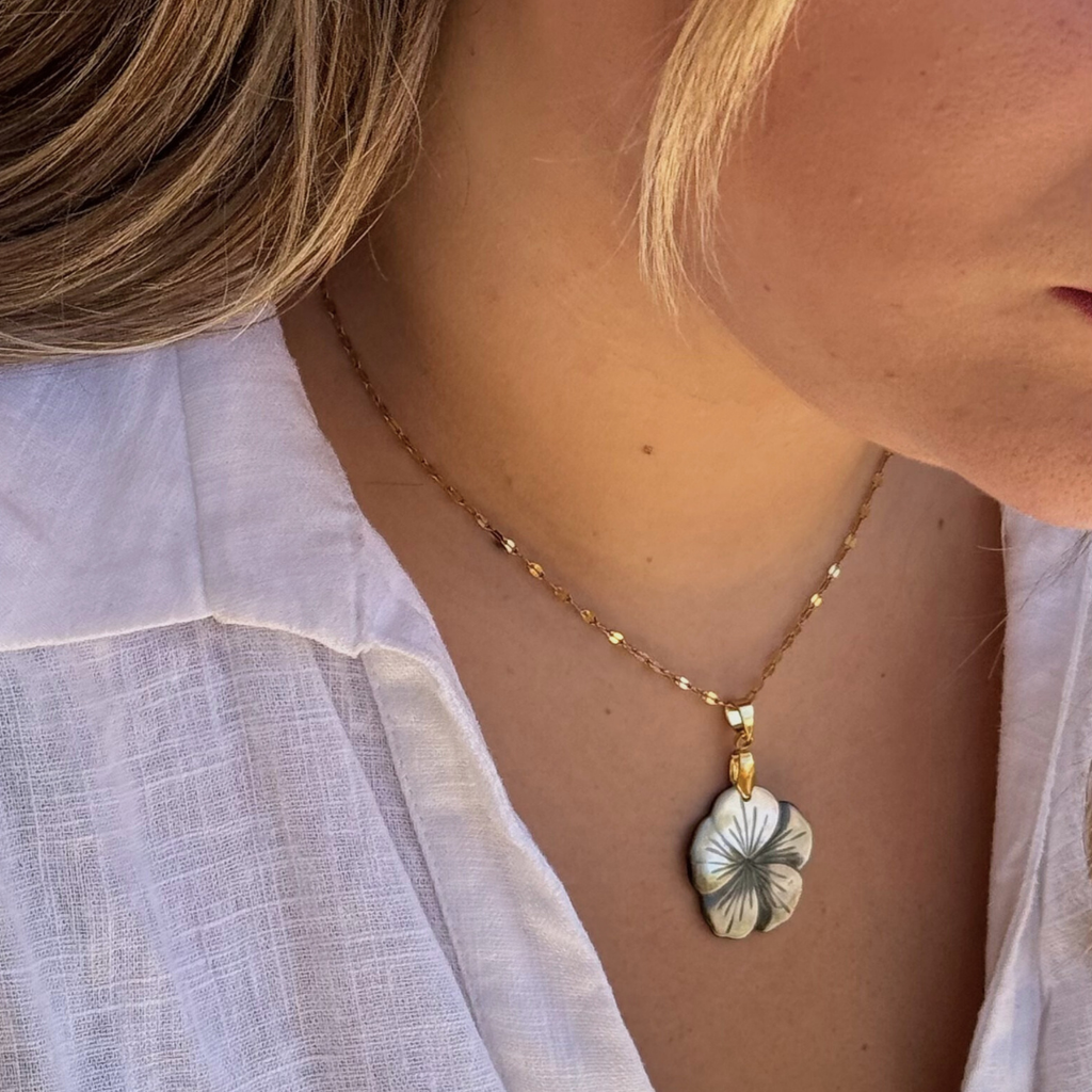 Κολιέ με άνθη κοχυλιών
