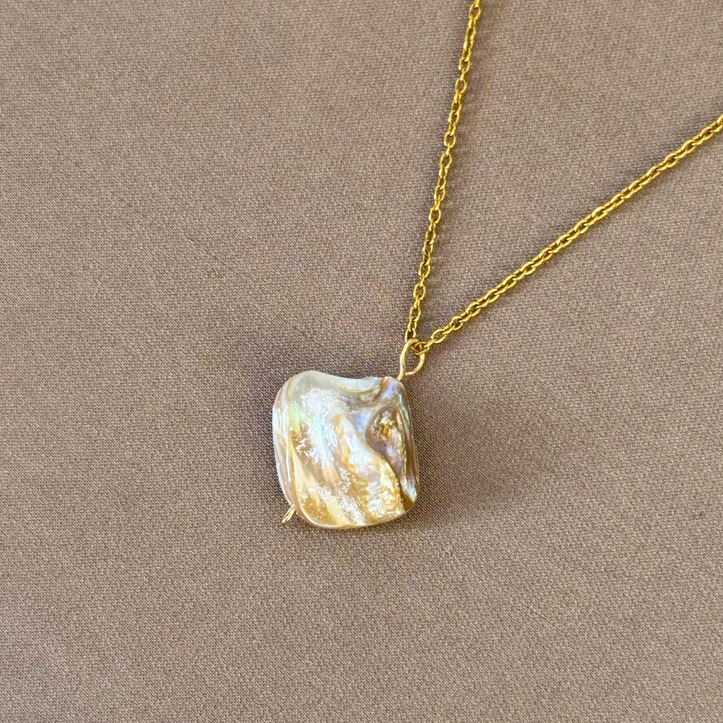 Κολιέ από φίλντισι 