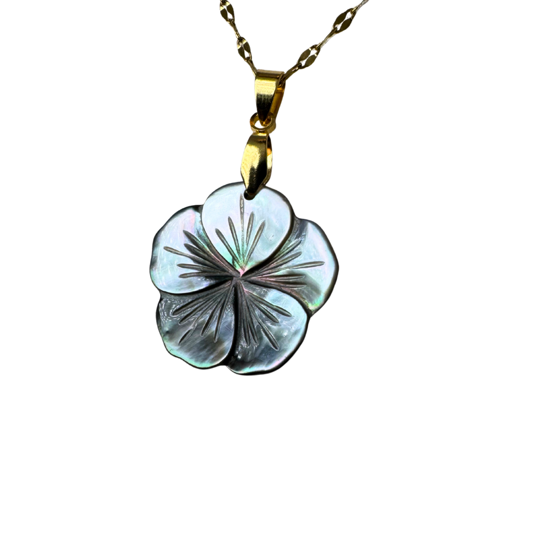 Κολιέ με άνθη κοχυλιών