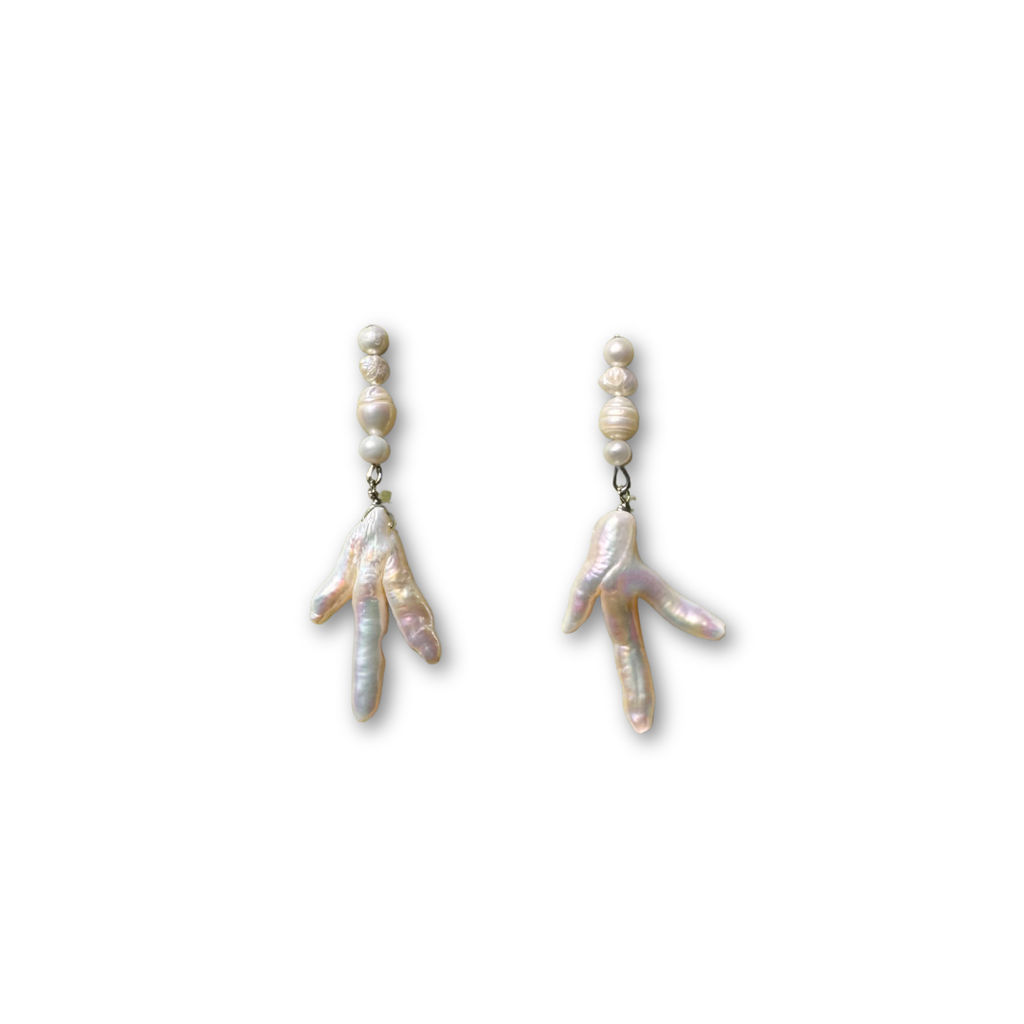 Coralia coral-shaped pearl earrings – Feminine Creatures
