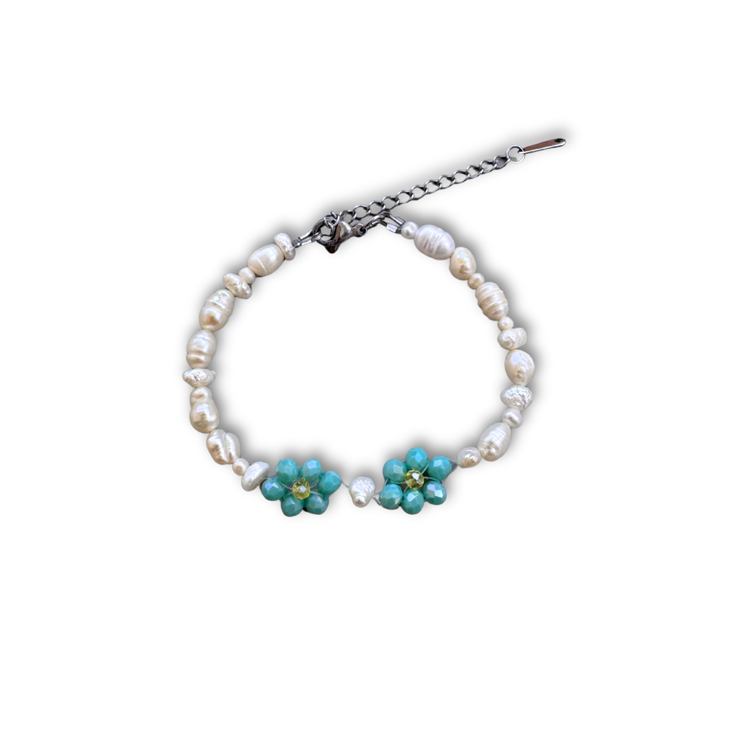 Jasmine bracelet worn on a wrist – Feminine Creatures