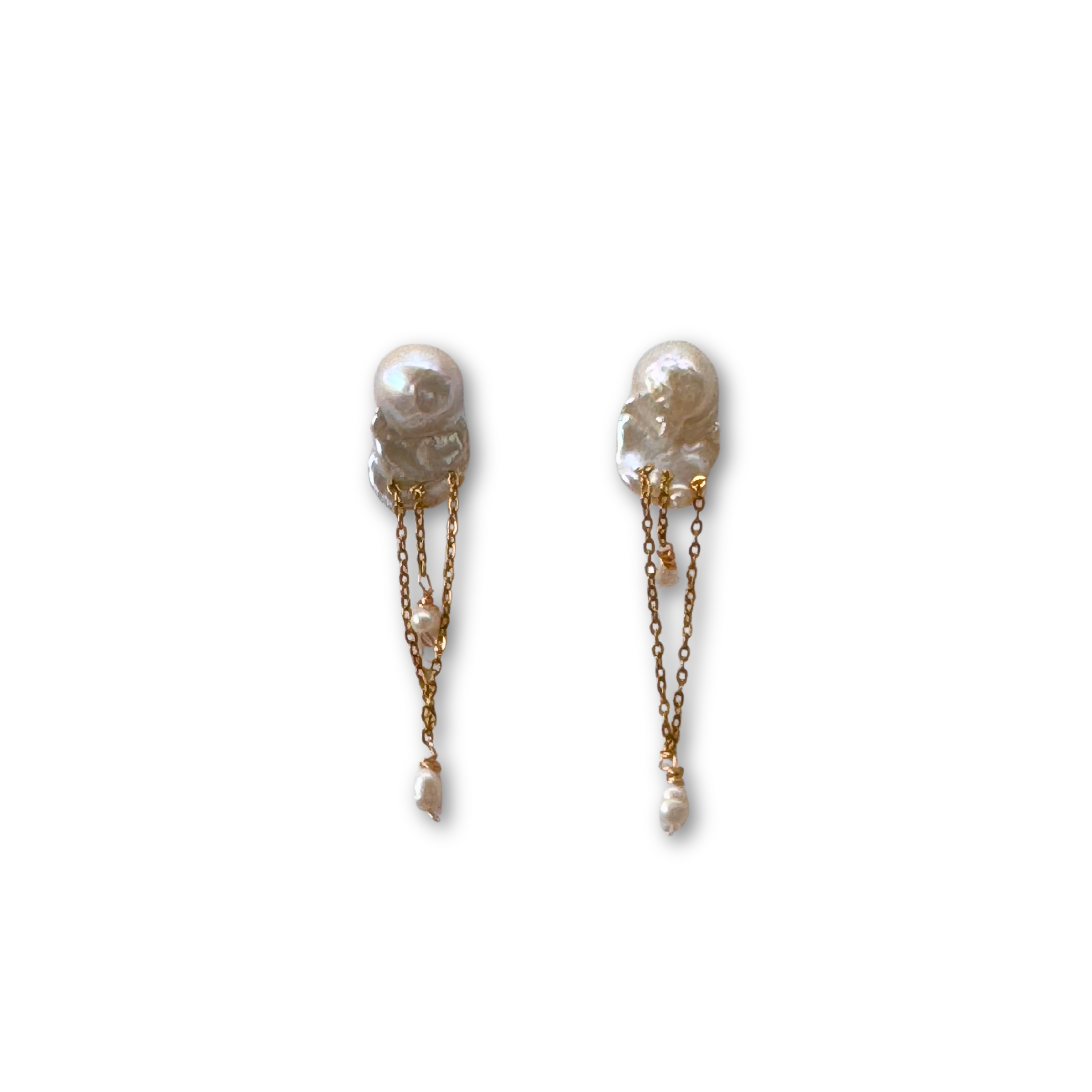 Artemis earrings detail – Feminine Creatures