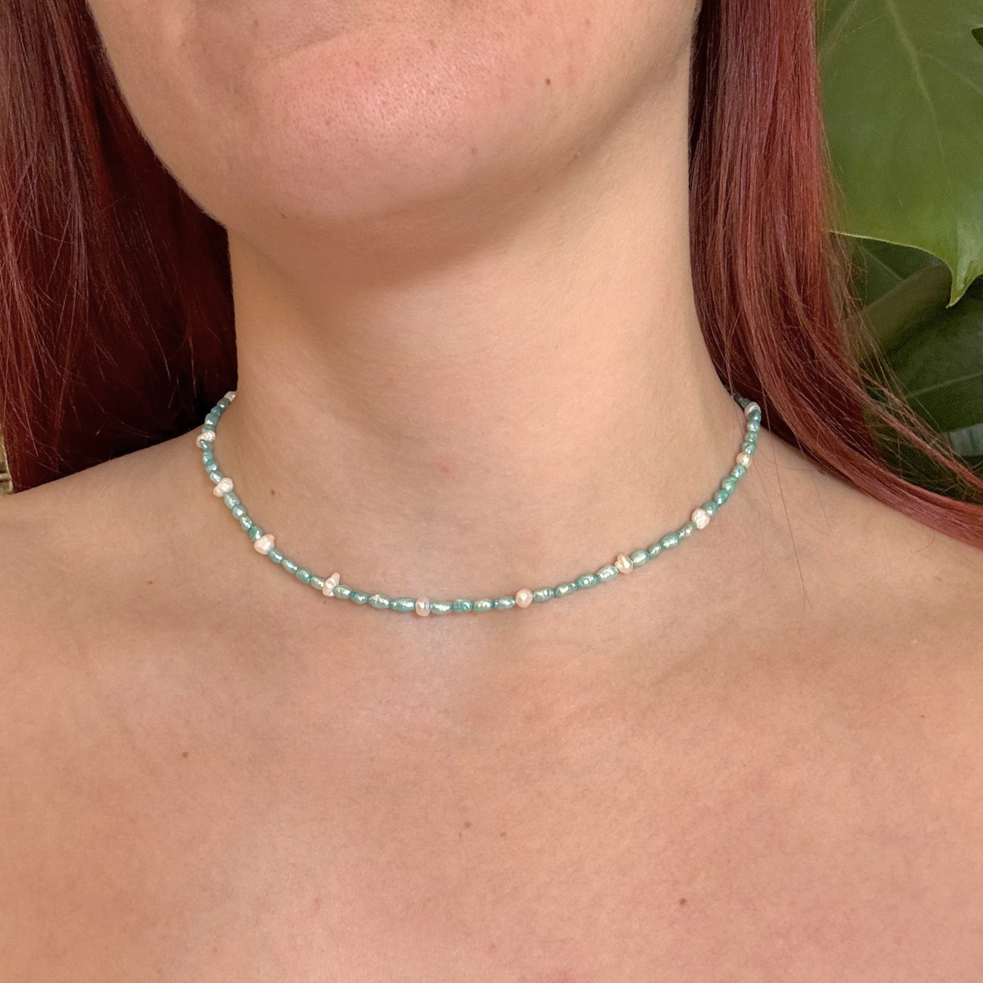 Turquoise Tide necklace with turquoise and white pearls – Feminine Creatures