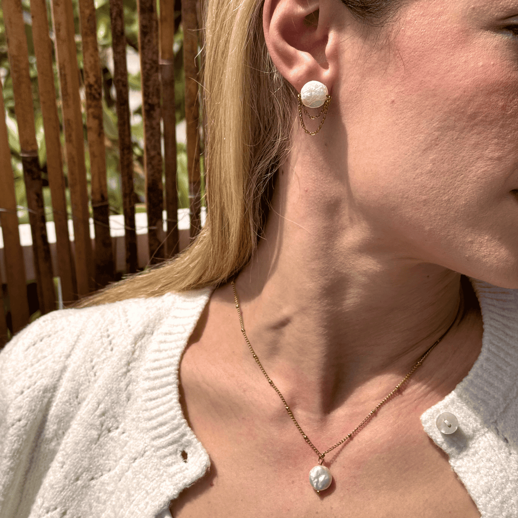 Handmade Electra pearl chain earrings – Feminine Creatures