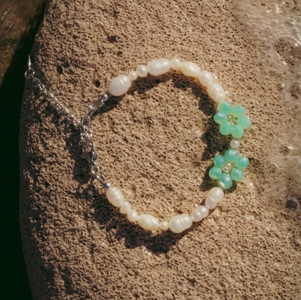 Jasmine bracelet detail – Feminine Creatures